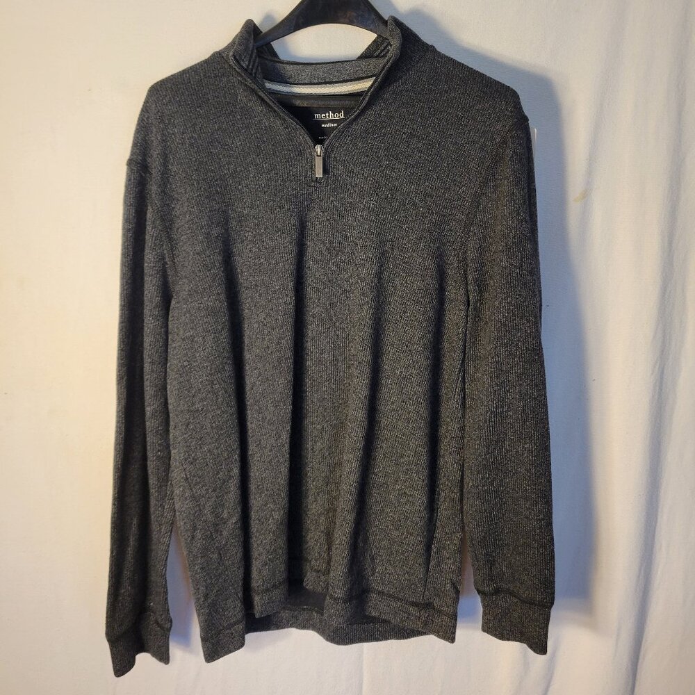Men's Pullover by Method Size Medium.  Dark Gray in Color.  ITEM #1686